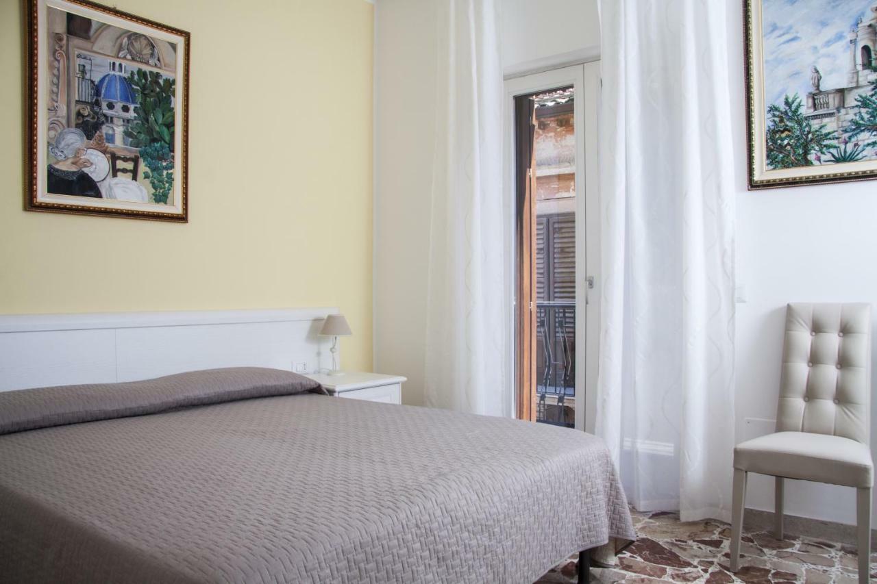 Bframe Cornice Barocca Ragusa Exterior foto